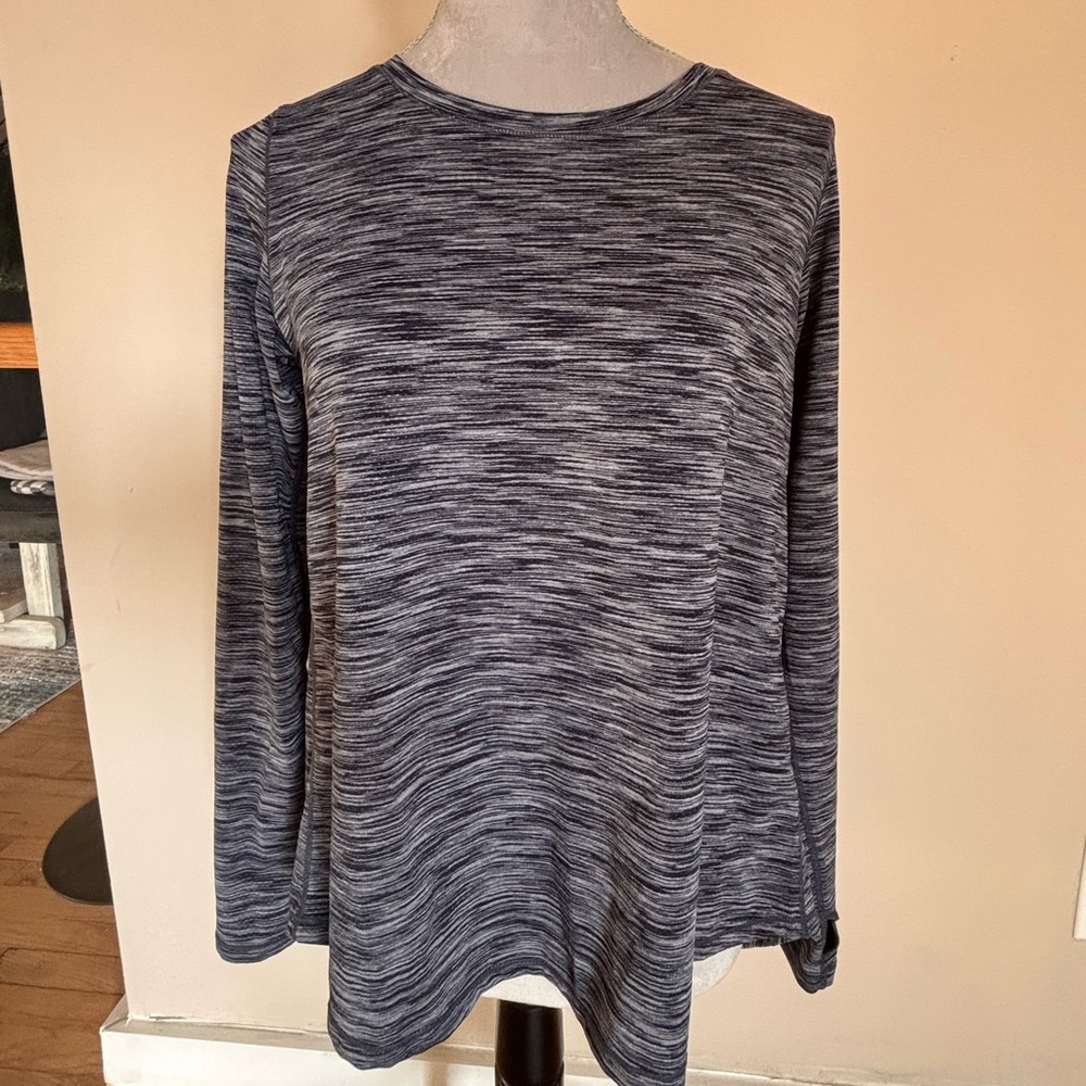 Zyia active long sleeve T